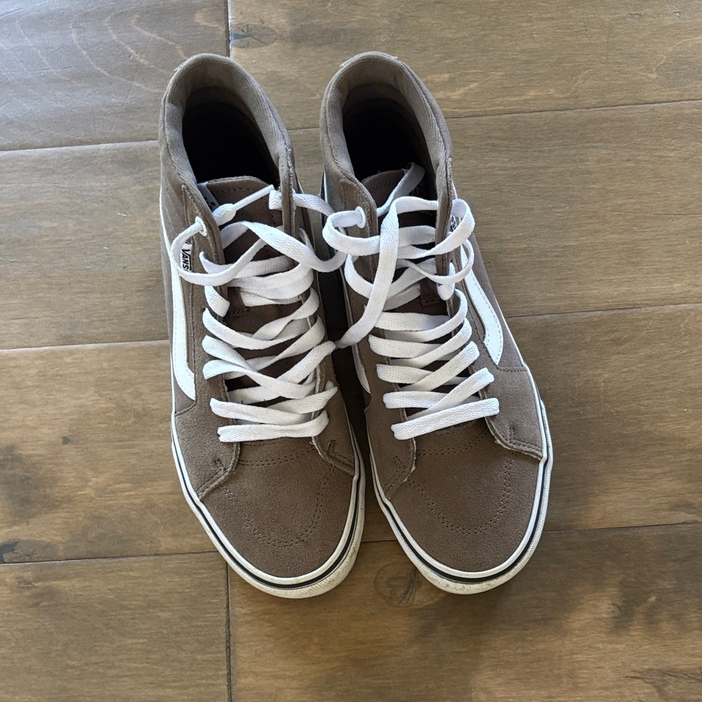 Vans Men's Brown and White High-Top Sneakers